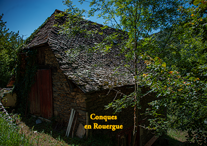 France, Occitanie, photo d'une vielle maison traditionnelle aux abords de l'Abbaye de Conques